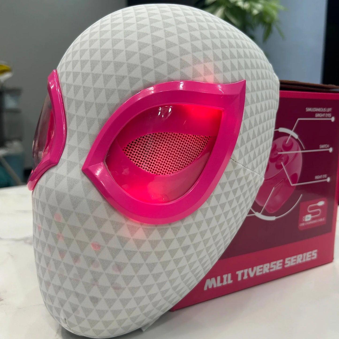 Máscara Gwen Stacy Ojos Movibles